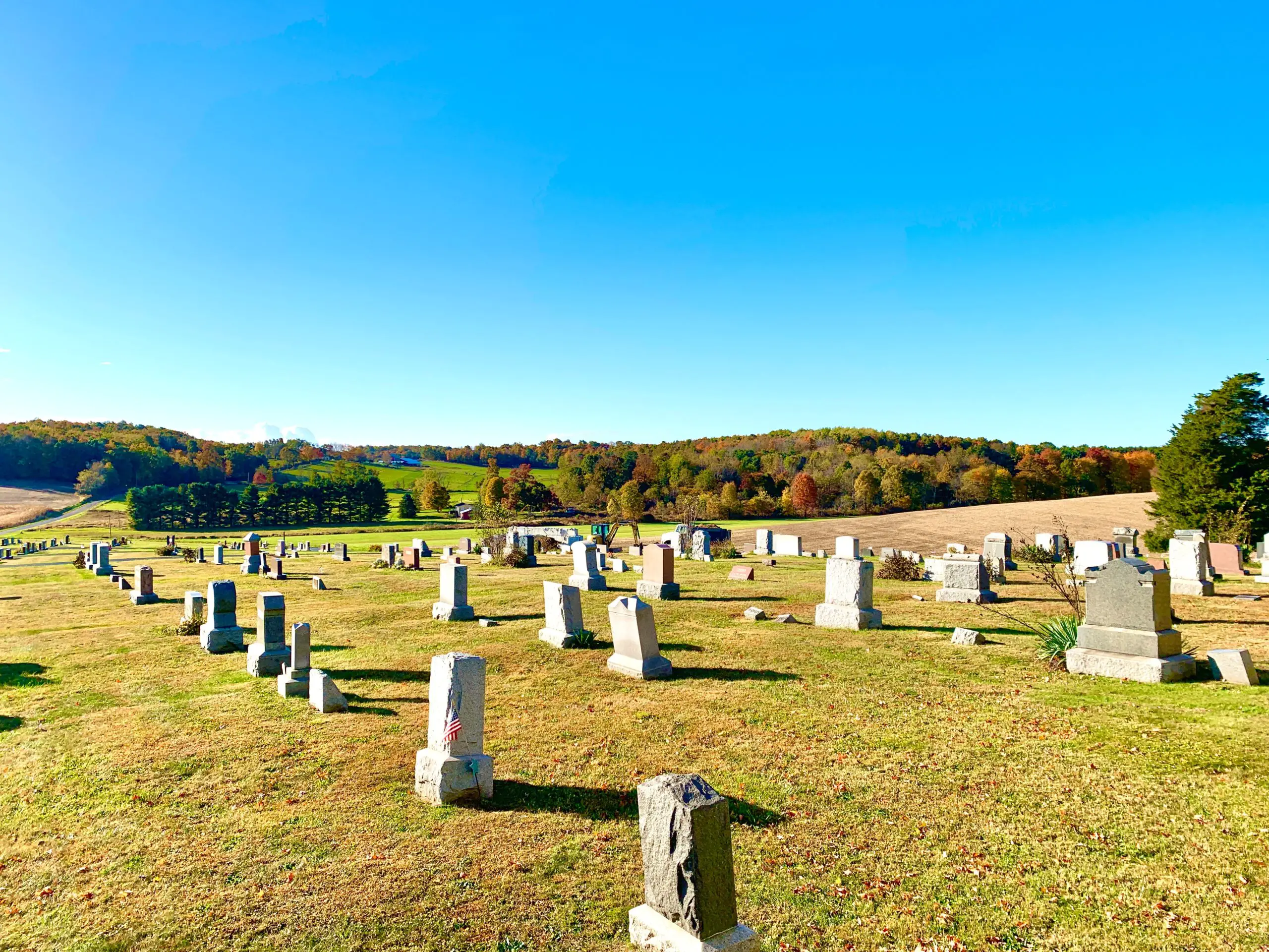 Etiquette of Visting a Muslim Cemetery and Grave
